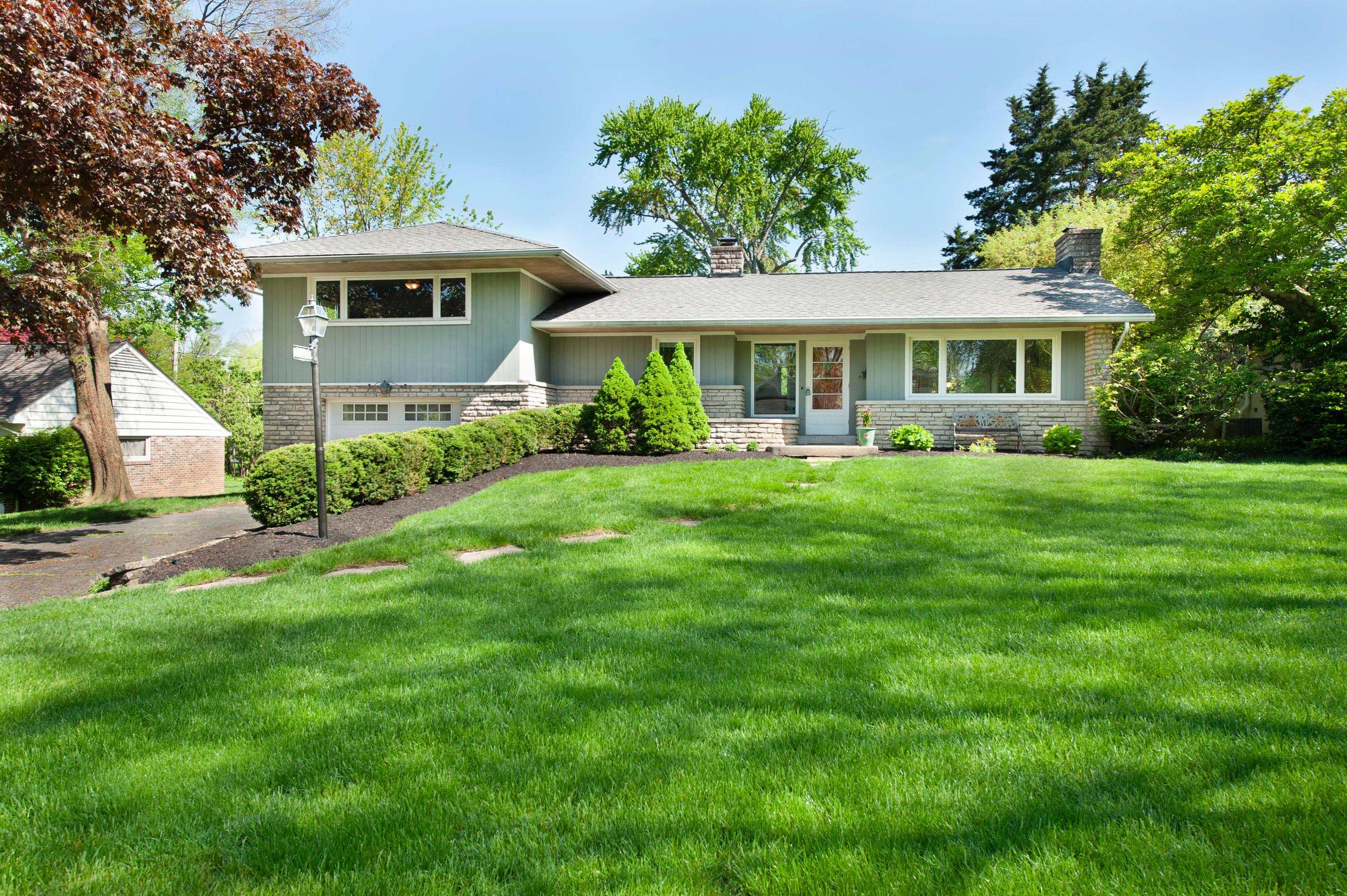 2480 Farleigh Road Upper Arlington, OH 43221 - Photo 1 of 24
