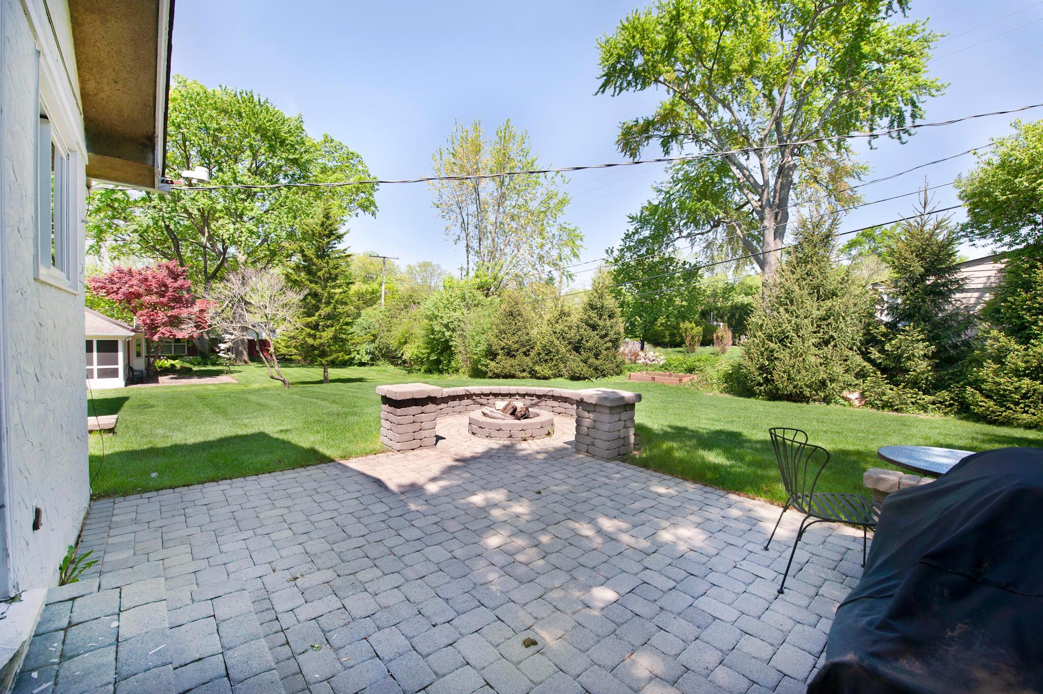 2480 Farleigh Road Upper Arlington, OH 43221 - Photo 22 of 24
