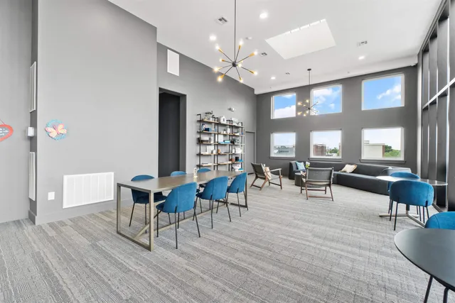 $2,314 | 260 Ave East, Unit 303, Bayonne, NJ 07002