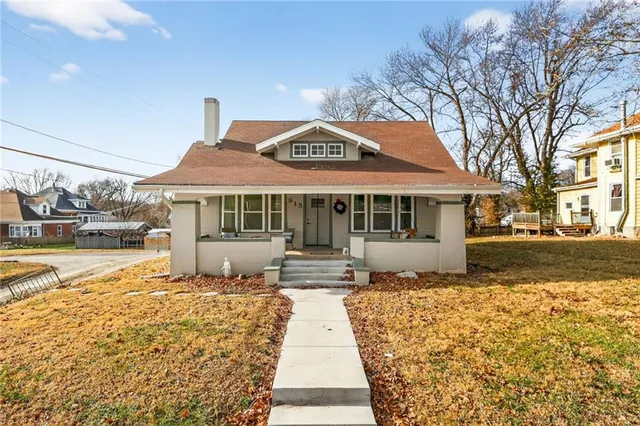 $225,000 | 915 North 9th Street, Atchison, KS 66002