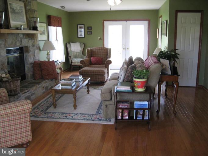 15257 Dover Road Butler, MD 21023 - Photo 12 of 30 Family Room