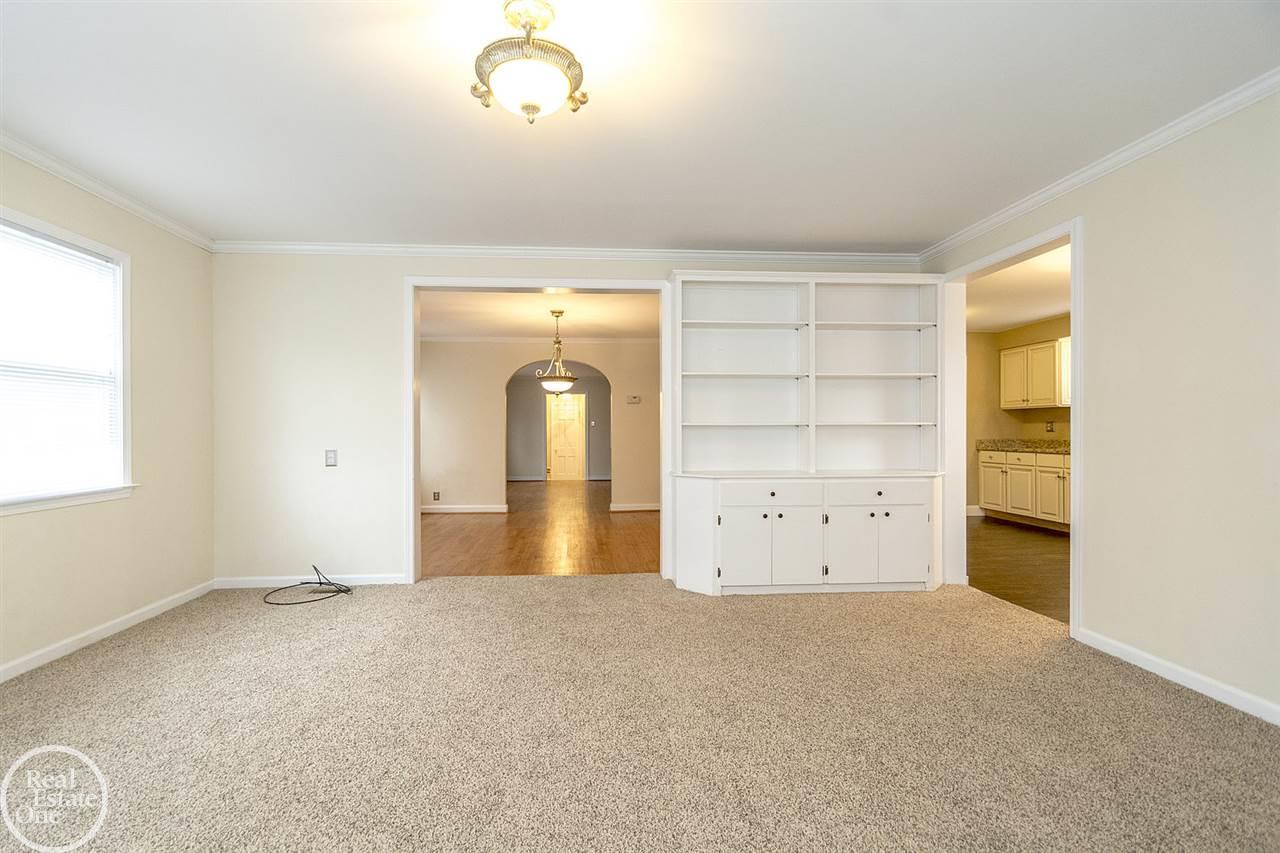429 Moran Road Grosse Pointe Farms, MI 48236 - Photo 18 of 60
