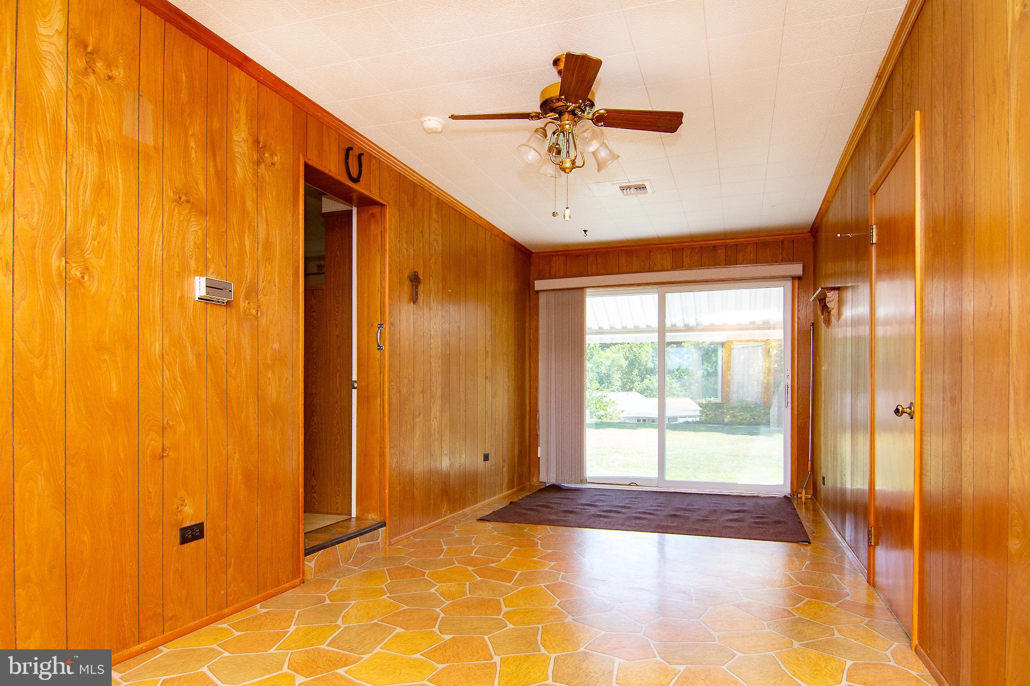 50 Ruel Avenue Hanover, PA 17331 - Photo 14 of 30 Breezeway Back Door