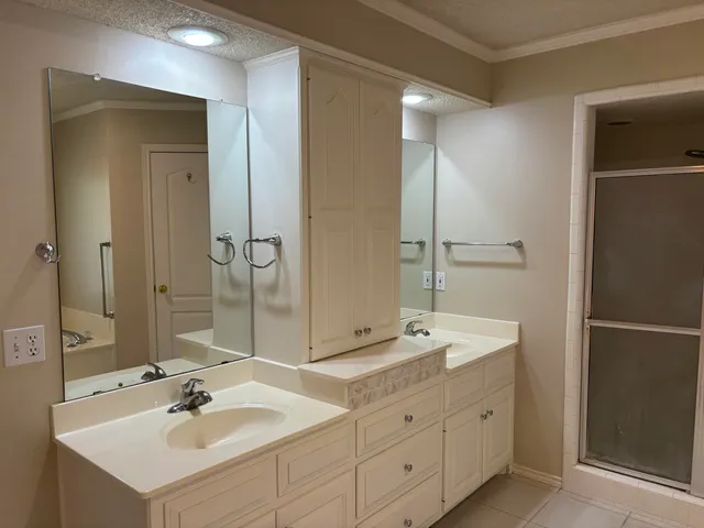 $378,000 | 3 North Rim Road, Ransom Canyon, TX 79366