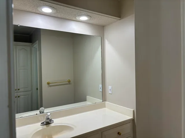 $378,000 | 3 North Rim Road, Ransom Canyon, TX 79366