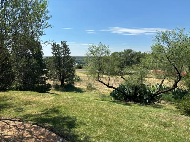 $378,000 | 3 North Rim Road, Ransom Canyon, TX 79366