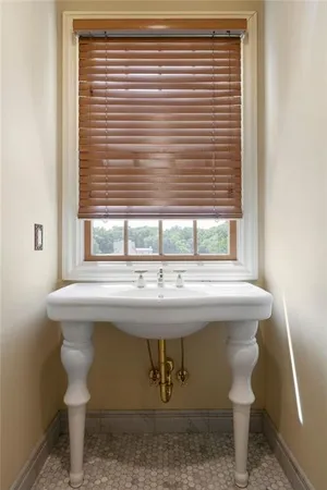 $1,845,000 | 75 Rivercreek Crossing, Kingston, GA 30145