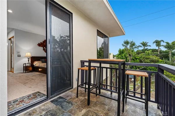 $14,400 | 341 S Meadows, Manhattan Beach, CA 90266