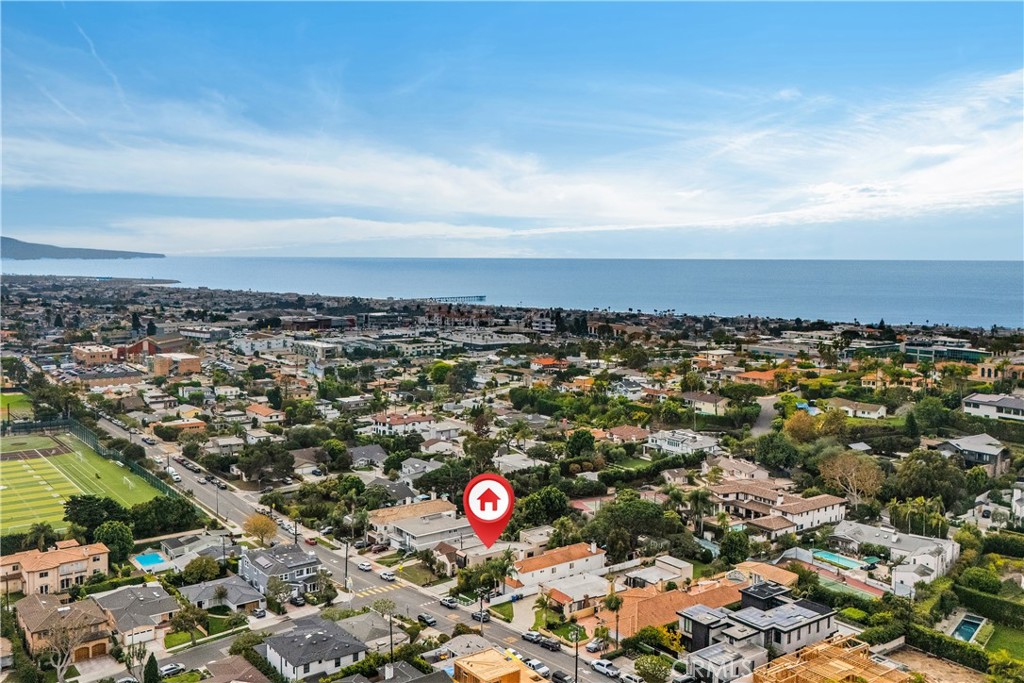 341 S Meadows Manhattan Beach, CA 90266 - Photo 47 of 50 an aerial view of a city