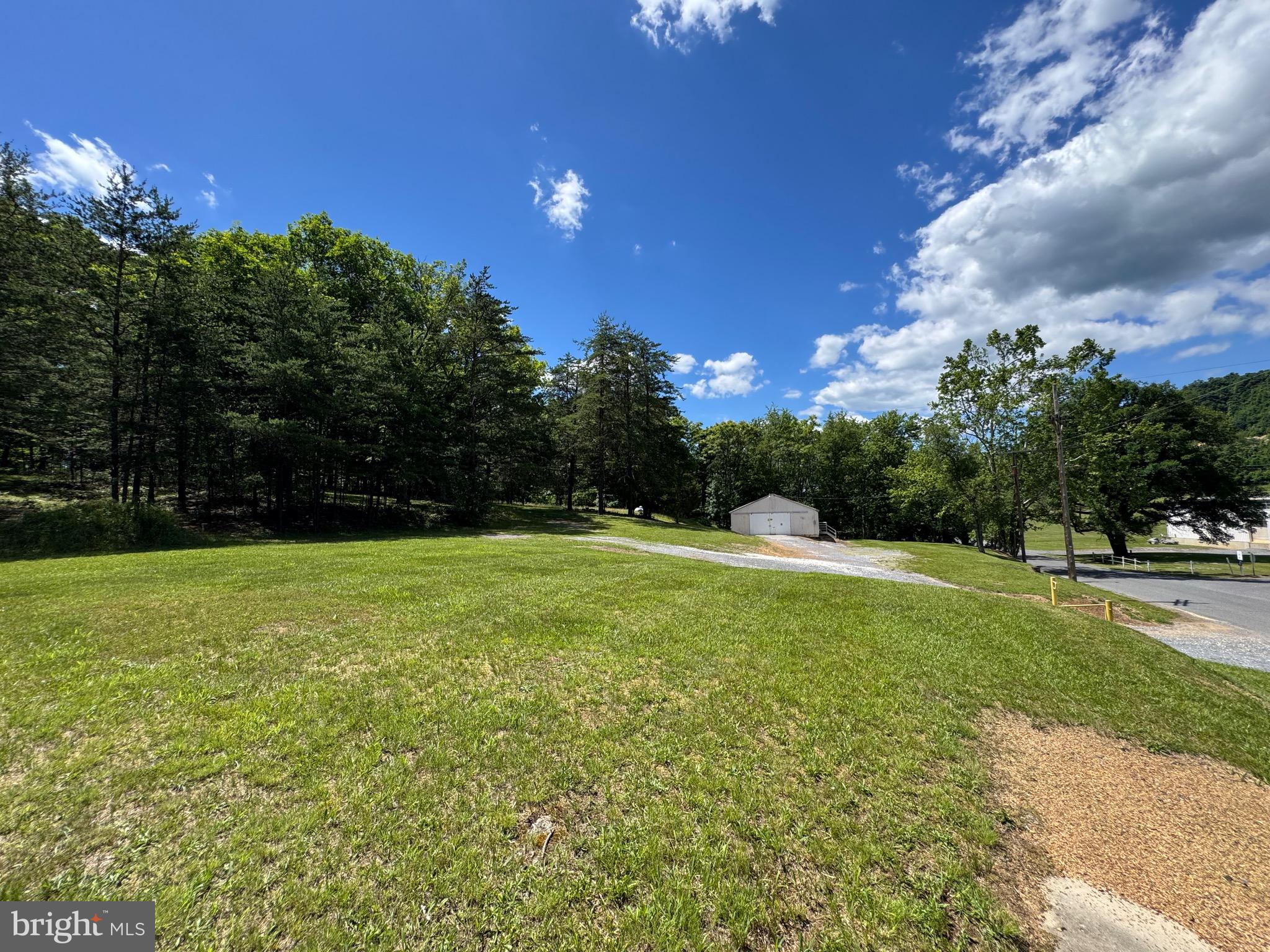 346 Sand Mine Road Berkeley Springs, WV 25411 - Photo 3 of 11