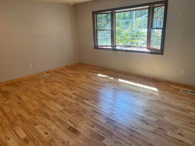 $294,500 | 11 Madison Road, Norridgewock, ME 04957