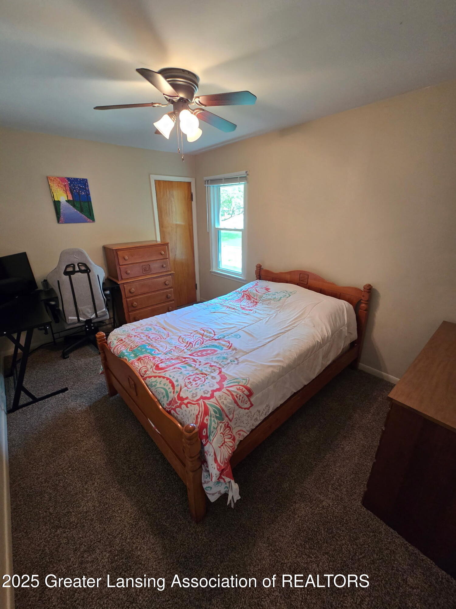 3611 West Holmes Road Lansing, MI 48911 - Photo 11 of 22 Guest room/bedroom 3