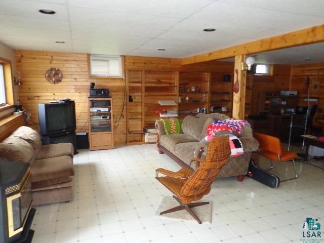4094 Andler Road Duluth, MN 55803 - Photo 13 of 18 Family room