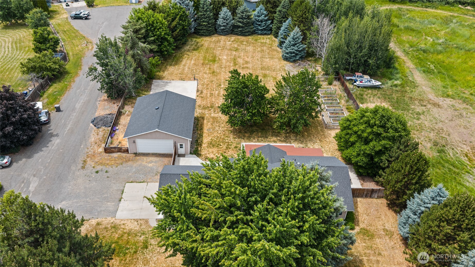 611 East Kyllo Road Ellensburg, WA 98926 - Photo 5 of 39