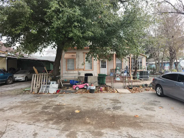 $320,000 | 2619 Saltus Street, Houston, TX 77003