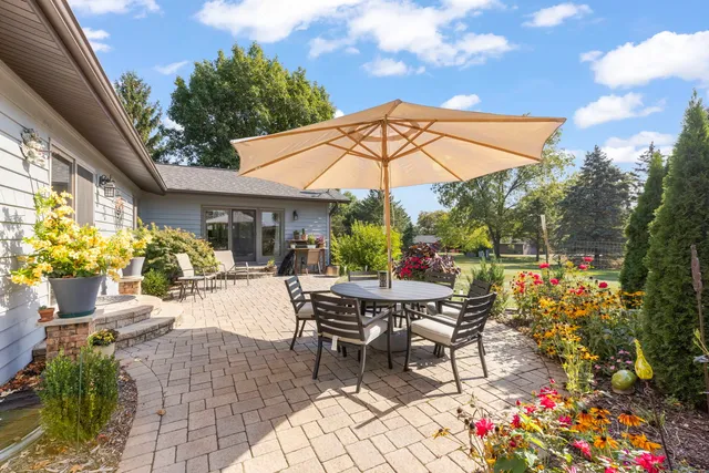 $545,000 | 1785 Hilltop Road, Elgin, IL 60120