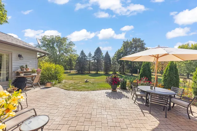 $545,000 | 1785 Hilltop Road, Elgin, IL 60120