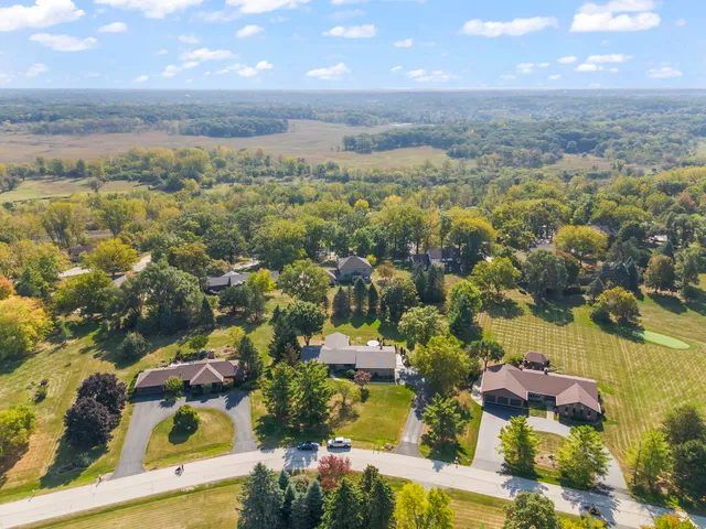 $545,000 | 1785 Hilltop Road, Elgin, IL 60120