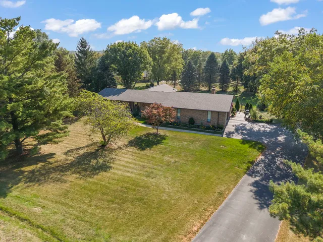 $545,000 | 1785 Hilltop Road, Elgin, IL 60120