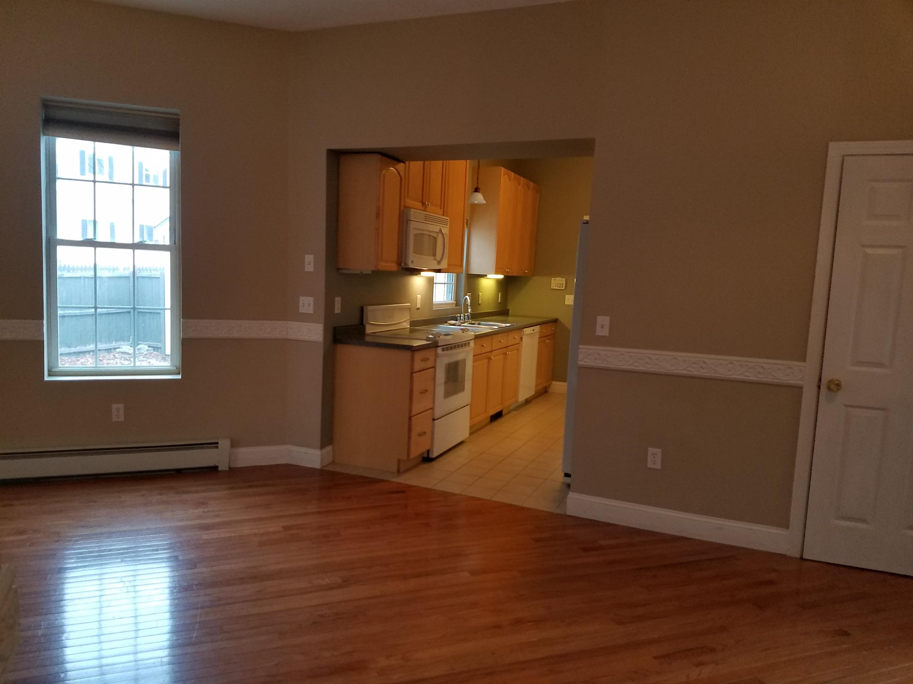 585 Beech Street, Unit FIRST Manchester, NH 03104 - Photo 6 of 15