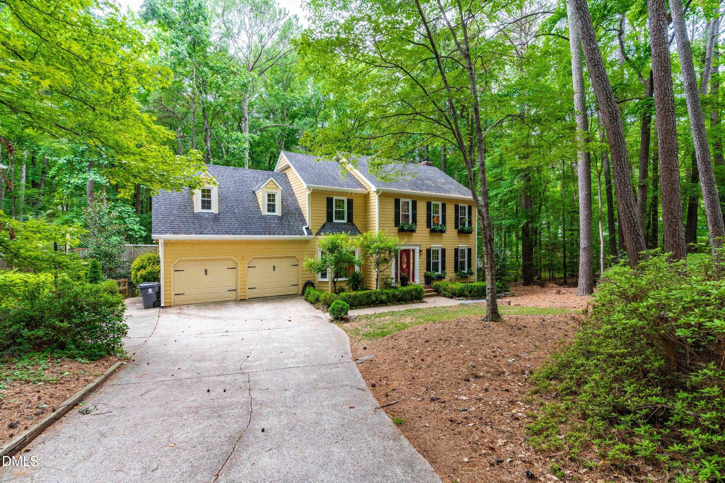 5425 North Hawthorne Way Raleigh, NC 27613 - Photo 2 of 51