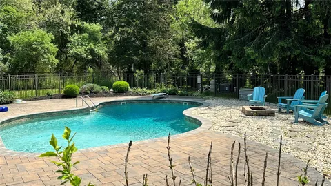 $1,245,000 | 435 Old Saddle Lane, Cutchogue, NY 11935