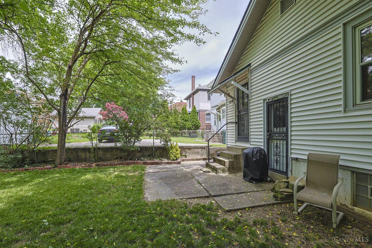 5719 Lester Road Cincinnati, OH 45213 - Photo 23 of 29