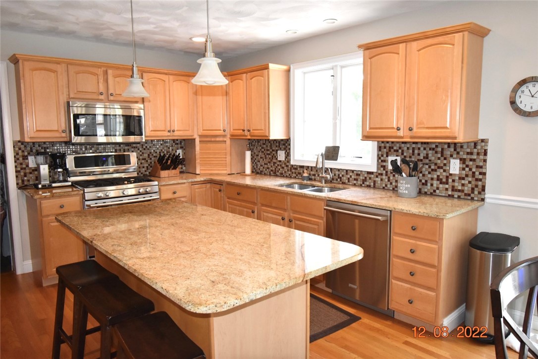 127 Jenckes Hill Road Lincoln, RI 02865 - Photo 13 of 38 Gallery Image 13