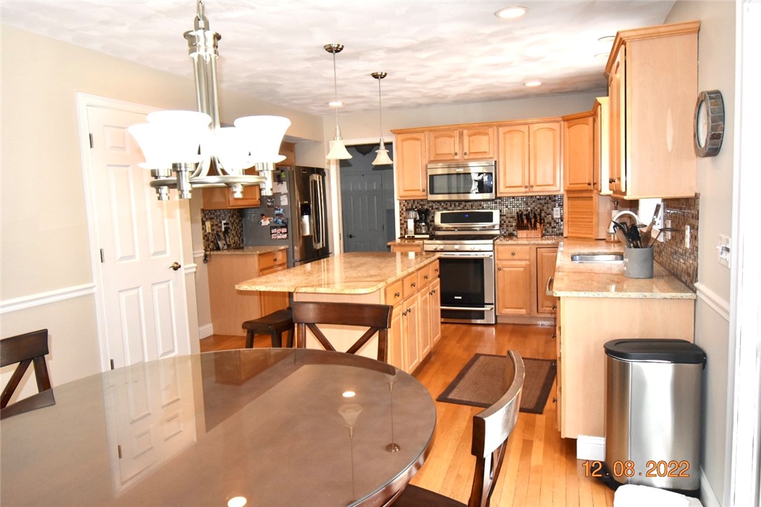 127 Jenckes Hill Road Lincoln, RI 02865 - Photo 15 of 38 Gallery Image 15
