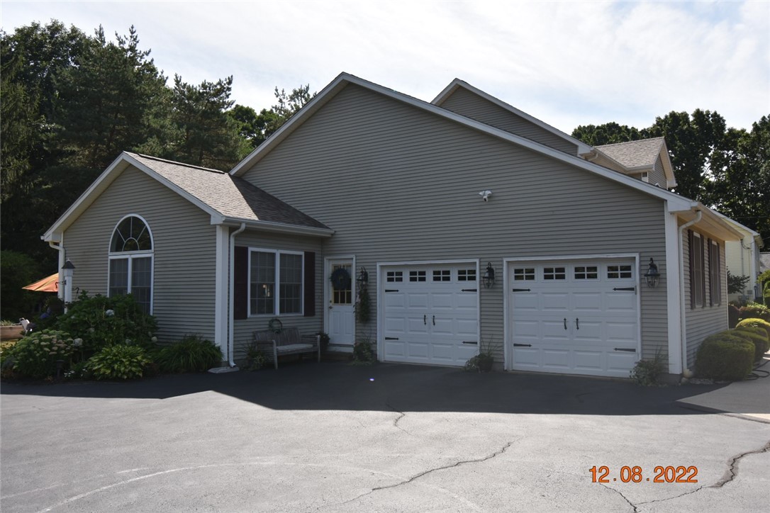127 Jenckes Hill Road Lincoln, RI 02865 - Photo 2 of 38 Gallery Image 2