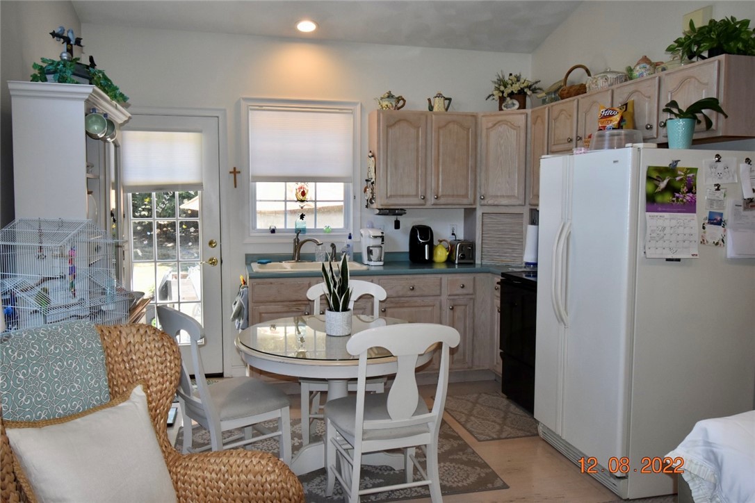 127 Jenckes Hill Road Lincoln, RI 02865 - Photo 33 of 38 Gallery Image 33
