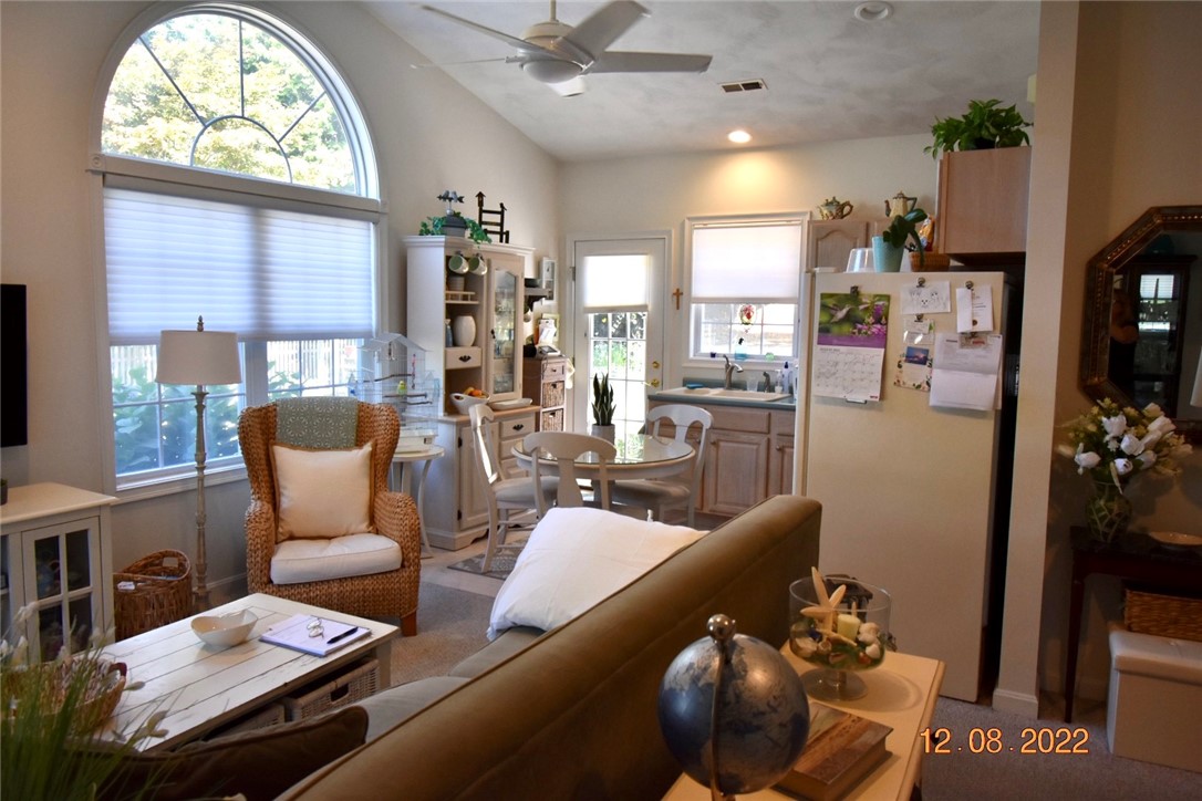 127 Jenckes Hill Road Lincoln, RI 02865 - Photo 36 of 38 Gallery Image 36
