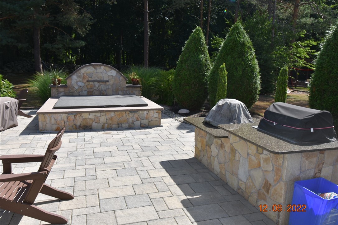 127 Jenckes Hill Road Lincoln, RI 02865 - Photo 4 of 38 Gallery Image 4