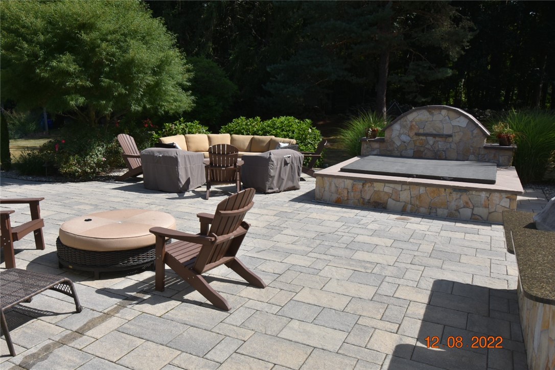 127 Jenckes Hill Road Lincoln, RI 02865 - Photo 6 of 38 Gallery Image 6