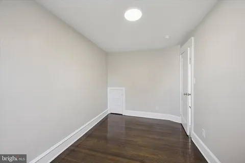 $195,000 | 164 Wayne Avenue, Darby, PA 19023