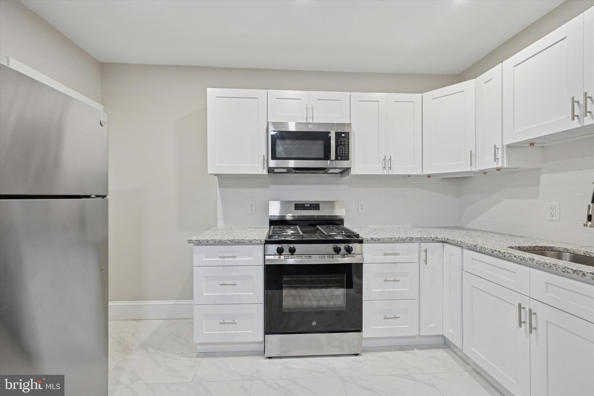 164 Wayne Avenue Darby, PA 19023 - Photo 2 of 15