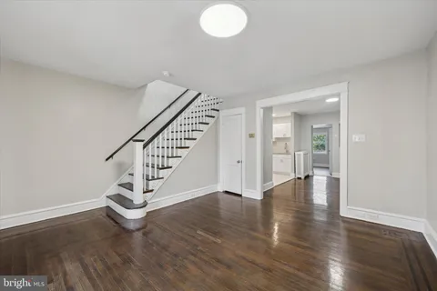 $195,000 | 164 Wayne Avenue, Darby, PA 19023