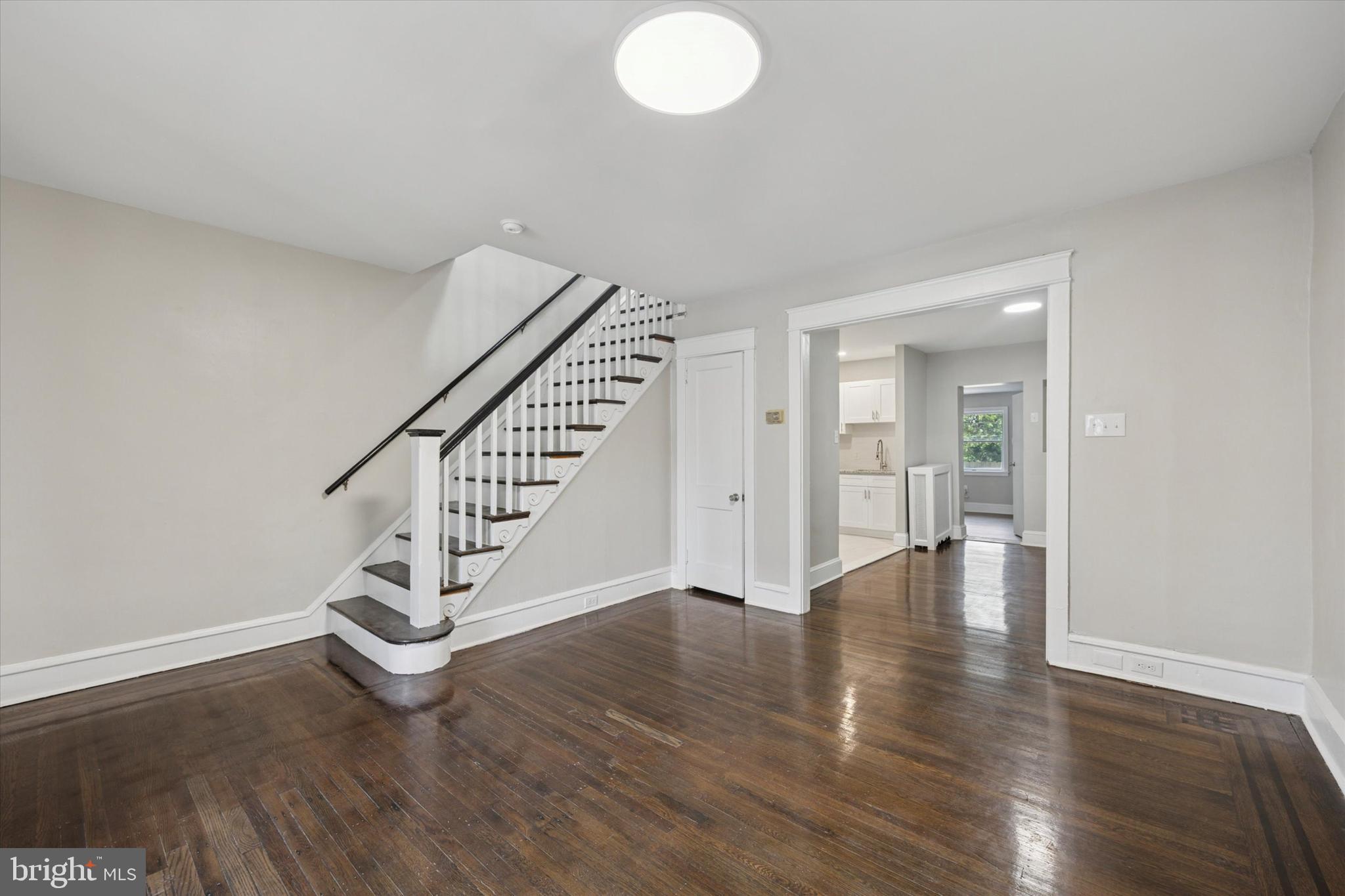 164 Wayne Avenue Darby, PA 19023 - Photo 6 of 15