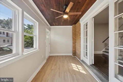 $195,000 | 164 Wayne Avenue, Darby, PA 19023