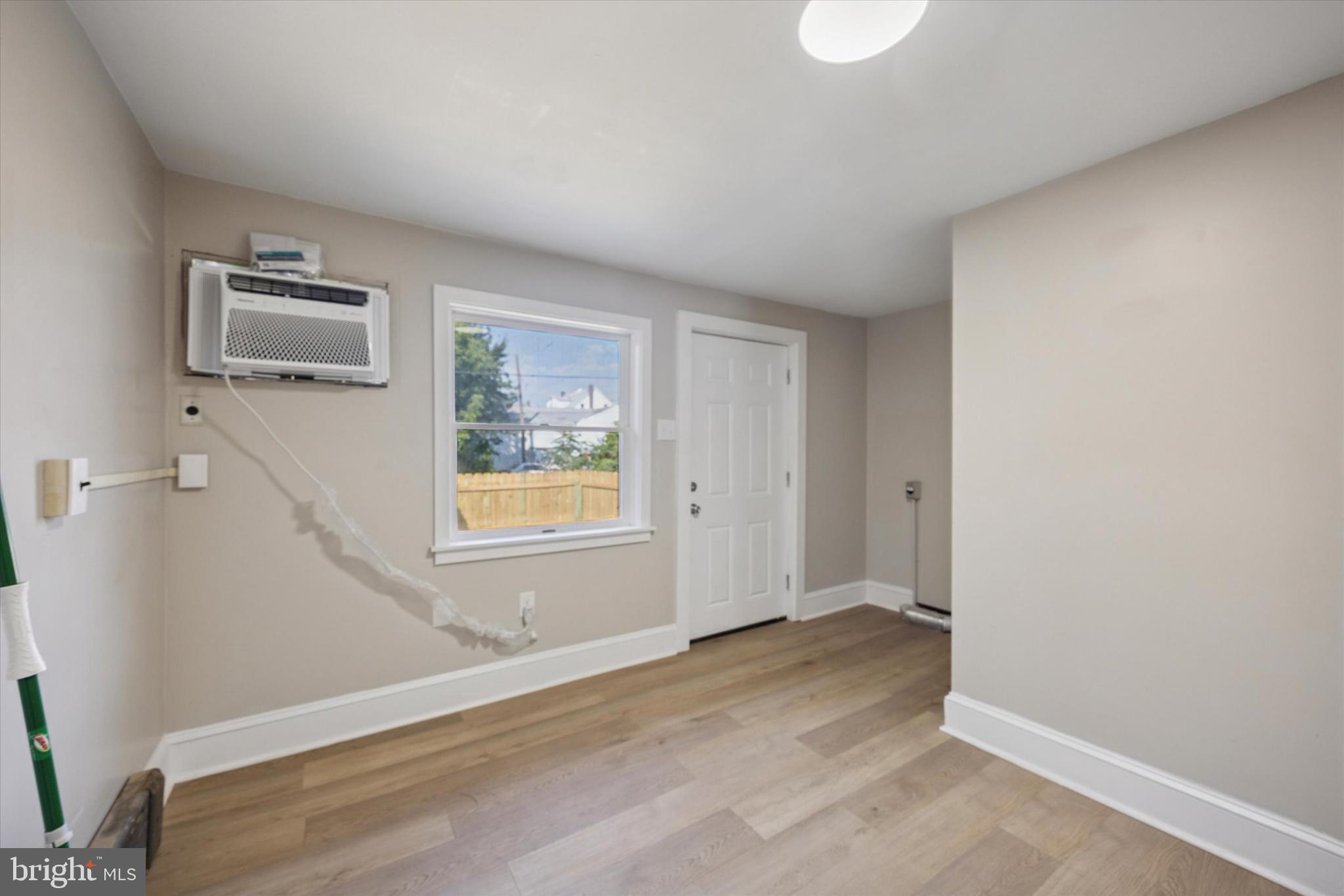 164 Wayne Avenue Darby, PA 19023 - Photo 8 of 15