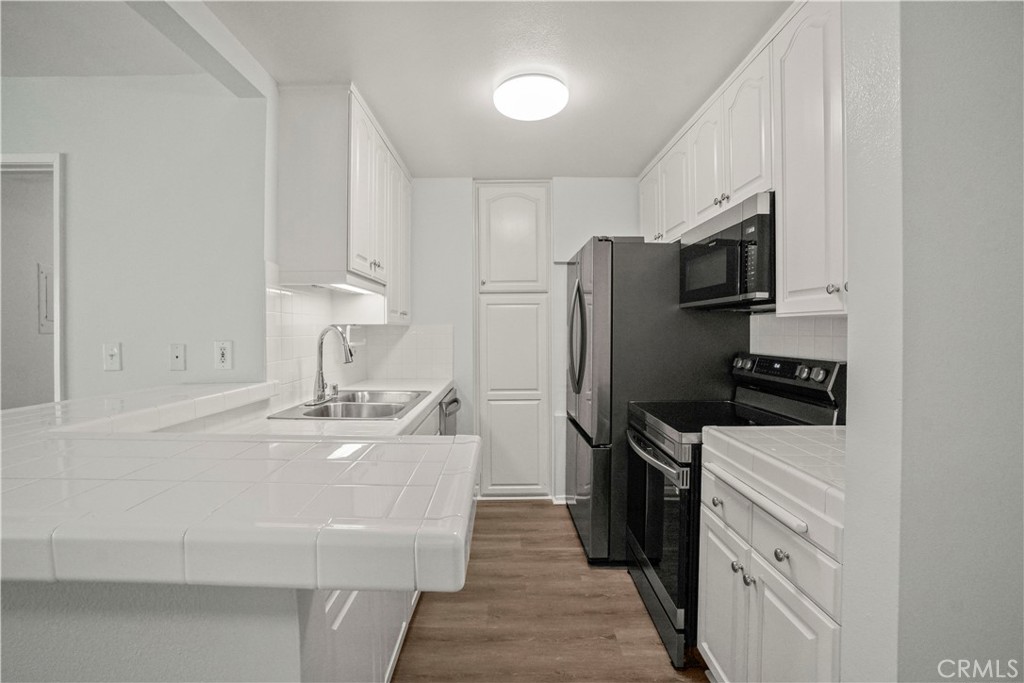 7740 Redlands Street, Unit M1081 Playa del Rey, CA 90293 - Photo 4 of 36