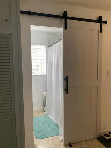 $3,000 | 286 South Orlando Avenue, Cocoa Beach, FL 32931