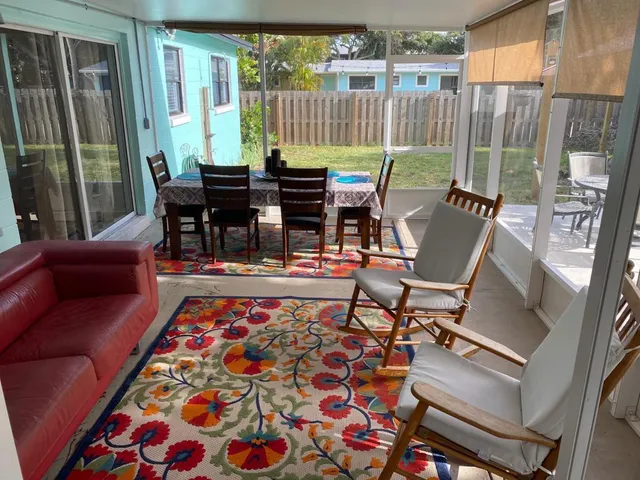$3,000 | 286 South Orlando Avenue, Cocoa Beach, FL 32931