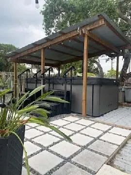 $3,000 | 286 South Orlando Avenue, Cocoa Beach, FL 32931