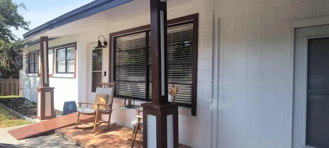 $3,000 | 286 South Orlando Avenue, Cocoa Beach, FL 32931