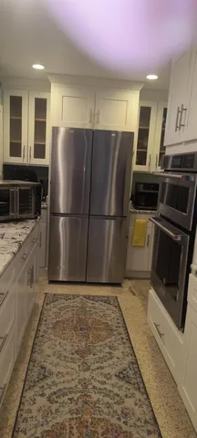 $3,000 | 286 South Orlando Avenue, Cocoa Beach, FL 32931