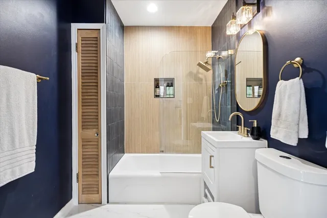 $550,000 | 1124 Lathrop Avenue, Forest Park, IL 60130