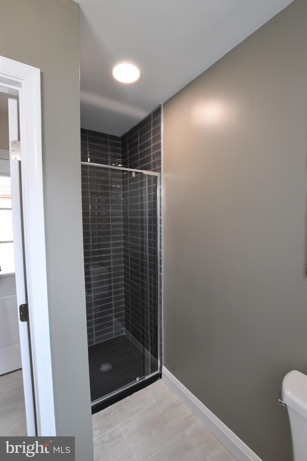 3057 Parktowne Road Baltimore, MD 21234 - Photo 42 of 51 Gallery Image 42