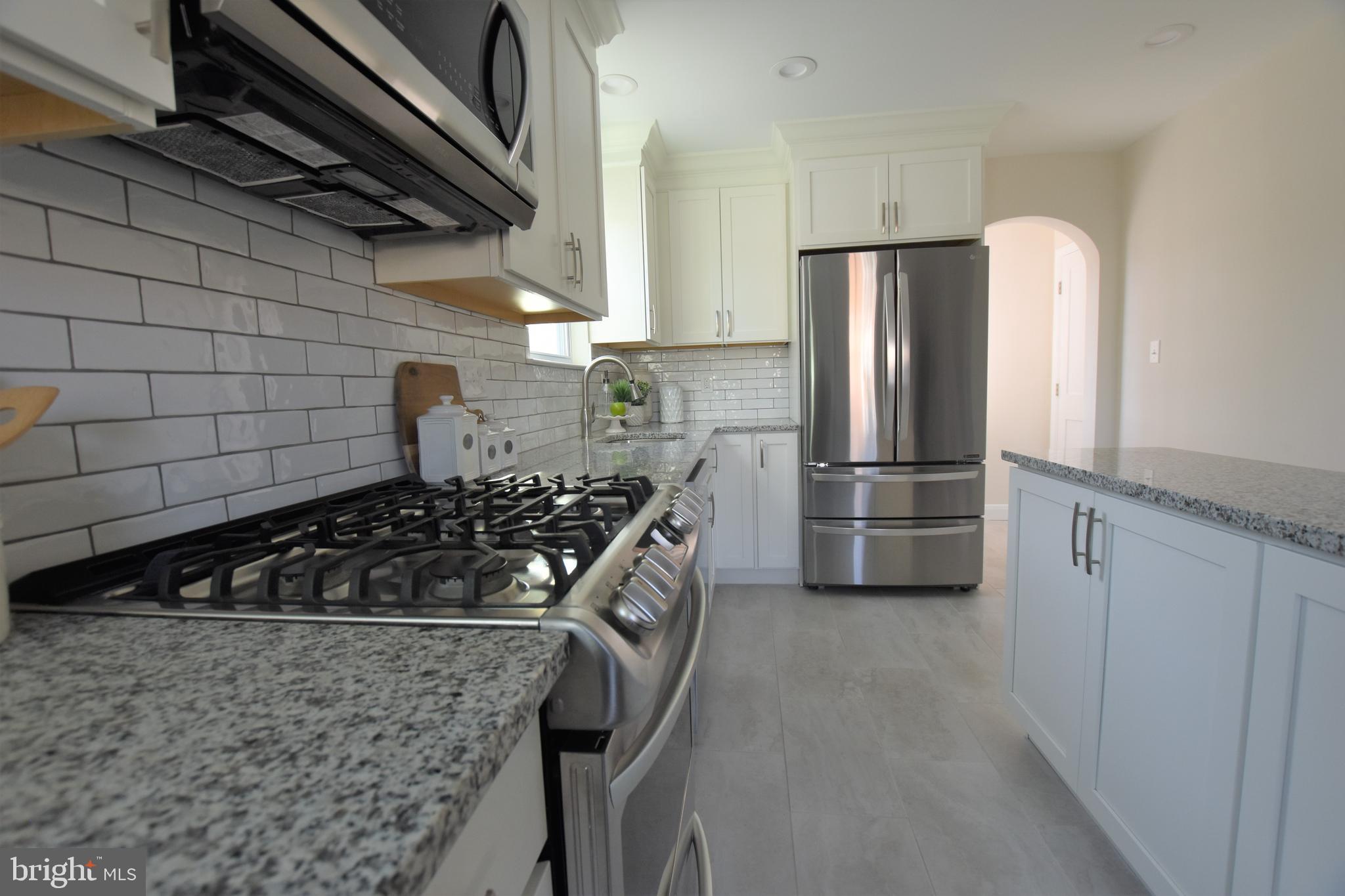 3057 Parktowne Road Baltimore, MD 21234 - Photo 7 of 51 Gallery Image 7
