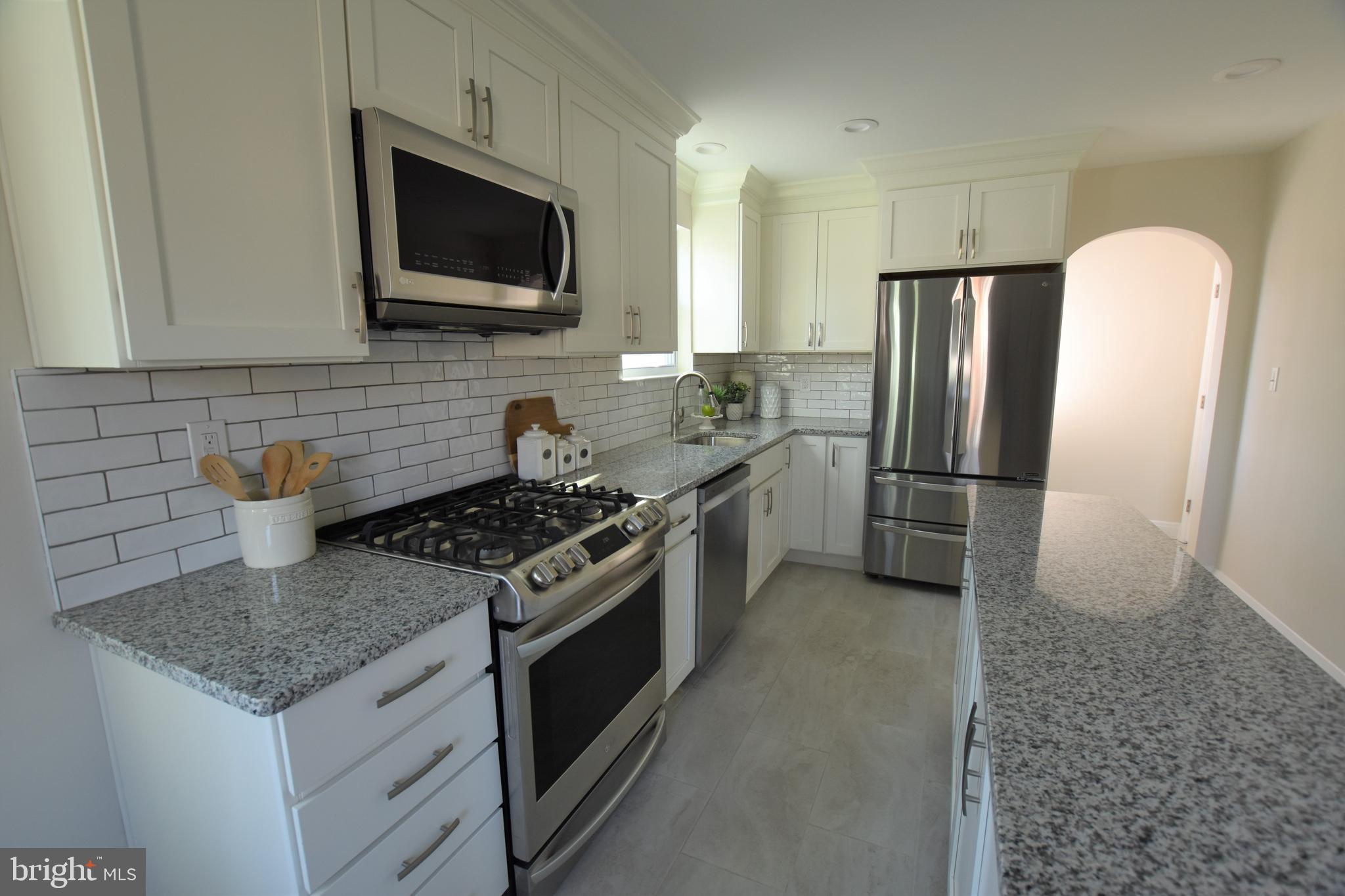 3057 Parktowne Road Baltimore, MD 21234 - Photo 9 of 51 Gallery Image 9